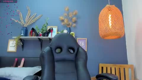 yessika_parker online show from July 18, 11:01 am
