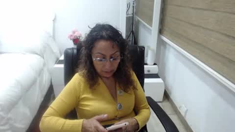 jessy online show from October 12, 4:16 am