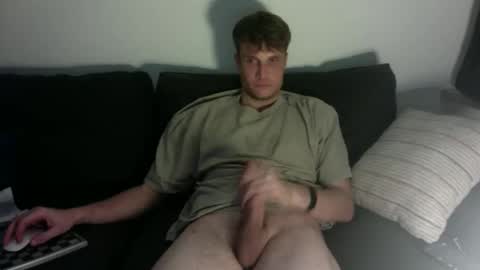 Snapshot of yinkzbr2 chatting on October 4, 7:11 pm yinkzbr2 online show from October 4, 7:11 pm