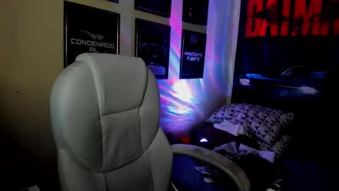 yker online show from October 20, 2:05 am