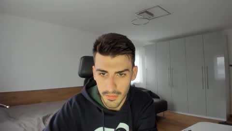 yoda130305 online show from March 14, 4:55 pm