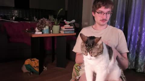 Max online show from February 4, 4:38 am