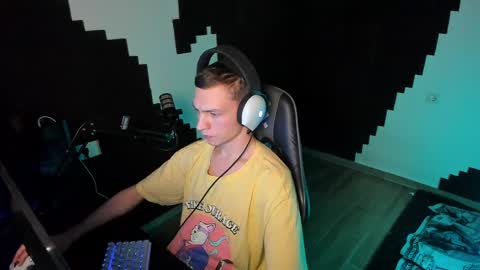 You can ask my name in pm online show from April 18, 7:58 pm