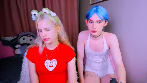 Mikaella - Mika online show from January 11, 3:18 pm