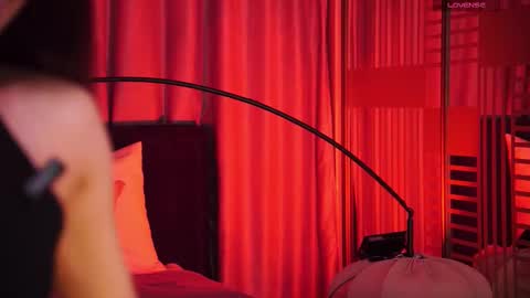 Yoko online show from December 23, 5:57 am