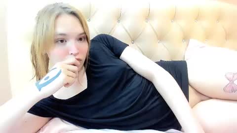 Snapshot of yomoyoo chatting on February 20, 6:57 pm yomoyoo online show from February 20, 6:57 pm