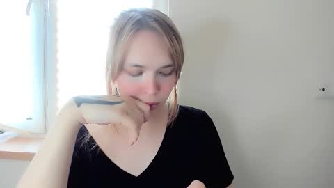 Snapshot of yomoyoo chatting on February 14, 9:24 am yomoyoo online show from February 14, 9:24 am