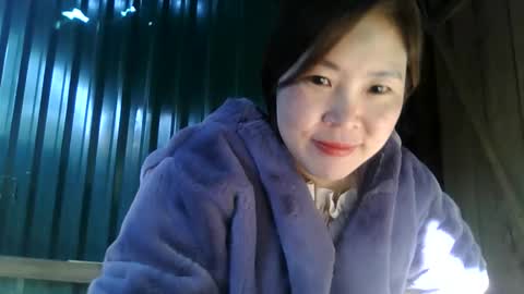 yongmi_ online show from November 27, 2:19 am