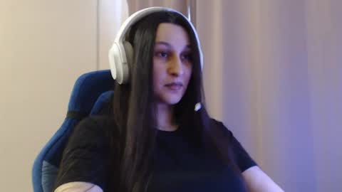 Sophie online show from April 10, 2:33 pm