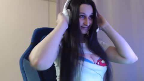 Sophie online show from April 15, 7:58 pm