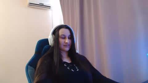 Sophie online show from March 21, 9:14 am