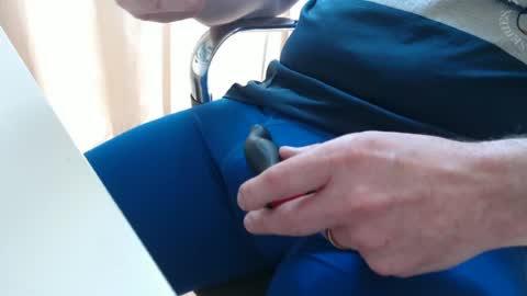 yorkiemanuk online show from July 16, 10:40 am
