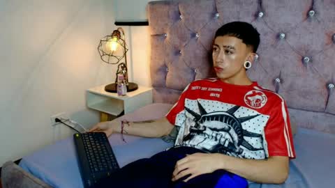 Yoshua Smith online show from April 12, 9:19 pm