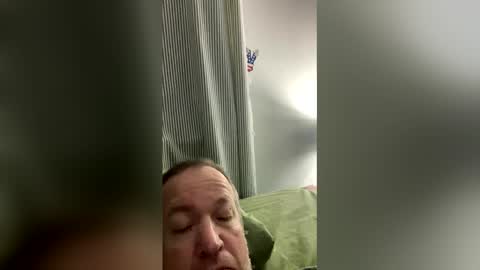 yoskobryan3909 online show from April 24, 8:05 am