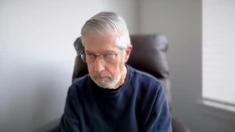 Colorado Guy Straight online show from November 1, 7:24 pm