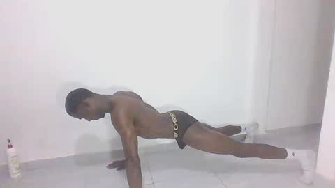 Snapshot of youn_king chatting on December 15, 1:32 pm ALEX online show from December 15, 1:32 pm