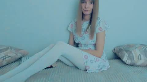 Lily online show from November 4, 3:41 am