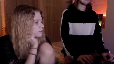 Snapshot of your_horny_friends chatting on February 3, 9:18 pm Your Horny Friends online show from February 3, 9:18 pm