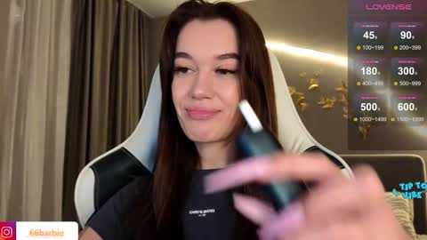 Jessica Loyd online show from September 15, 9:11 am