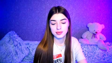 Zarina online show from January 3, 2:51 pm