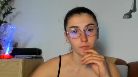 Andrea Your sweet farmer girl online show from March 3, 9:44 am