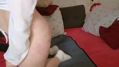 Anna online show from March 10, 4:22 pm