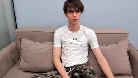 Snapshot of your_shy_guy chatting on September 24, 5:41 pm your_shy_guy online show from September 24, 5:41 pm