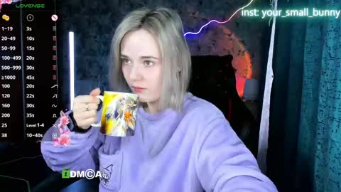Molly online show from May 17, 2:10 am