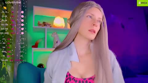 Snapshot of your_spring chatting on October 3, 2:53 am your_spring online show from October 3, 2:53 am