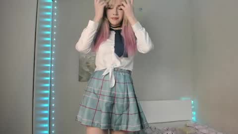 Alice online show from April 23, 2:41 pm