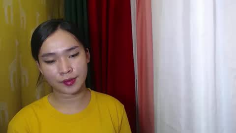 your_twinkletoes18 online show from December 19, 7:37 am