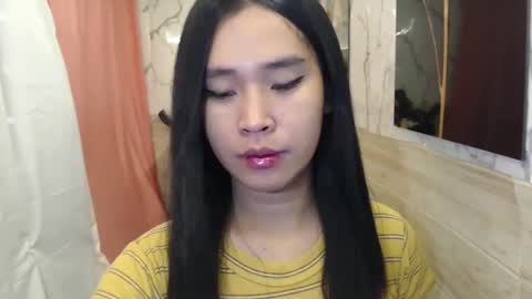 your_twinkletoes18 online show from February 14, 7:27 pm