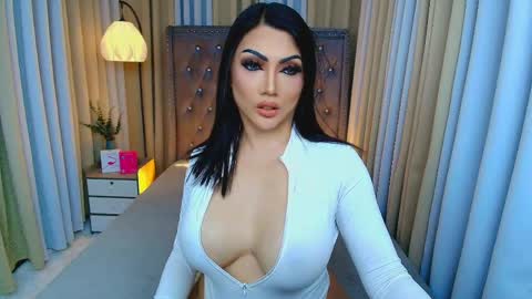 Goddess online show from April 4, 3:19 pm