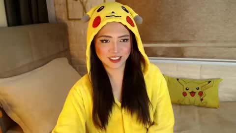 JEN  online show from January 14, 11:40 am