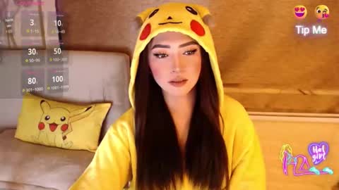 JEN  online show from May 7, 12:01 pm