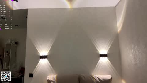 Emilia online show from April 18, 7:07 pm