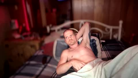 Snapshot of yourenotmytype69 chatting on October 10, 10:10 am yourenotmytype69 online show from October 10, 10:10 am