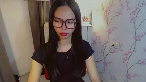 RICCIE MAE online show from December 14, 2:29 am