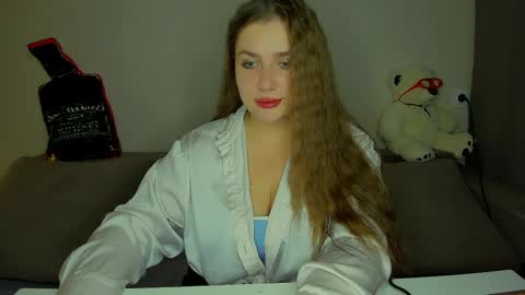 yourgem__ online show from November 14, 4:42 pm