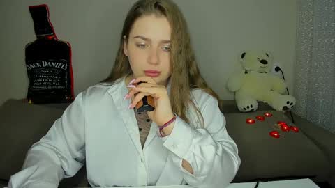 yourgem__ online show from March 6, 11:20 pm