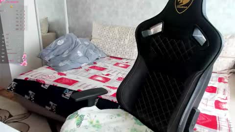 yourgirl_044 online show from February 20, 10:06 am