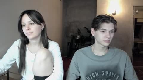 Snapshot of yourher0in chatting on October 30, 12:06 pm Aida online show from October 30, 12:06 pm