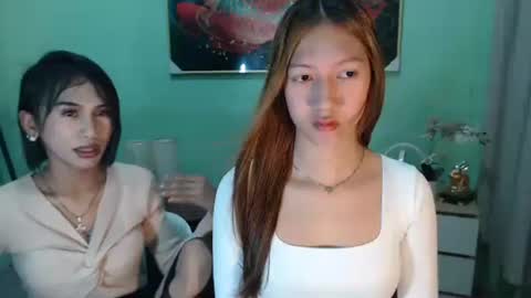 elle online show from June 2, 5:31 am