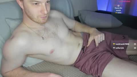 Snapshot of yournomad chatting on October 20, 5:23 am Your Nomad online show from October 20, 5:23 am