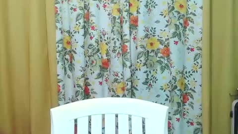 yourpinay_chesca online show from April 20, 1:25 pm