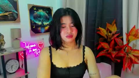 Trish online show from February 4, 7:18 pm