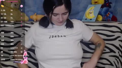 Snapshot of yours_good_mood chatting on December 18, 3:04 am Im - DANI .insta - hardblade1 online show from December 18, 3:04 am