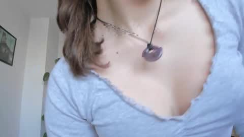 youre meyy online show from February 18, 7:52 am