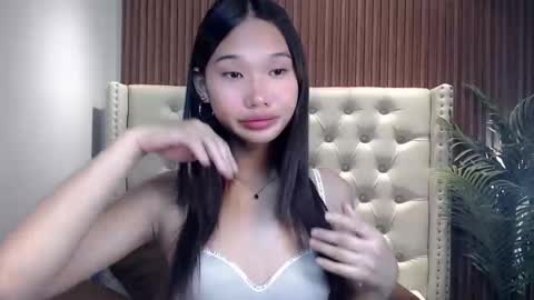 yoursluttyashxx online show from February 19, 8:30 pm