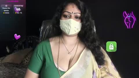 Snapshot of yourss_preethy chatting on September 17, 3:54 am preethy online show from September 17, 3:54 am
